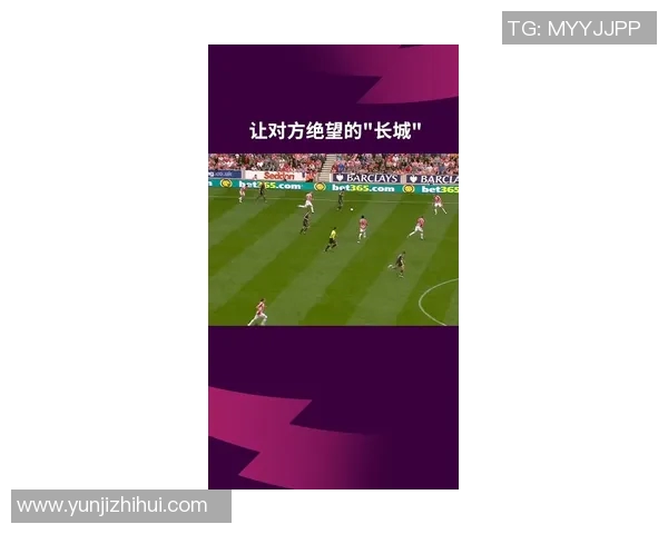 猜测当今足球明星排名前十的精彩对决与个人魅力分析