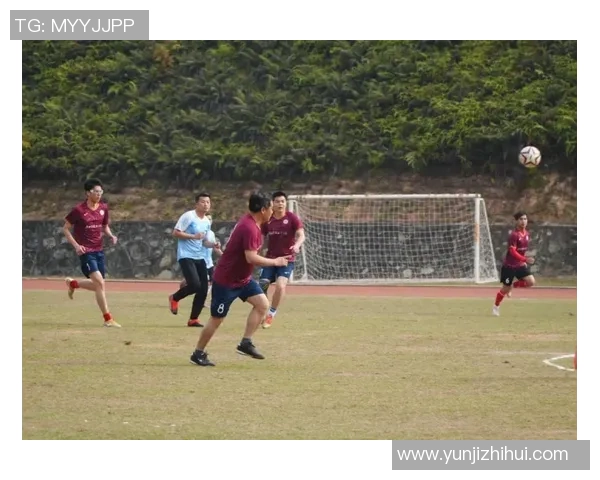 武汉足球队的团队协作揭秘：从默契配合到战术执行的背后故事